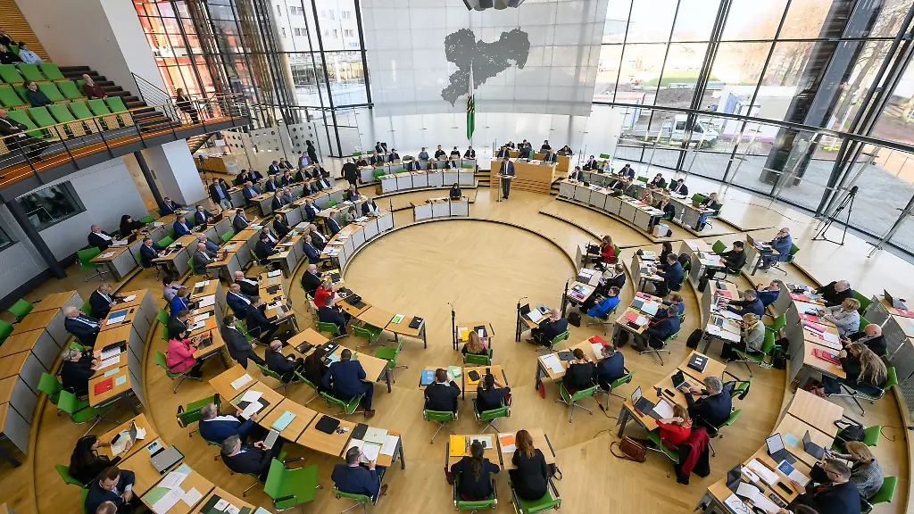 Der-Saechsische-Landtag-kommt-am-Donnerstag-zur-letzten-Plenarsitzung-des-Jahres-zusammen