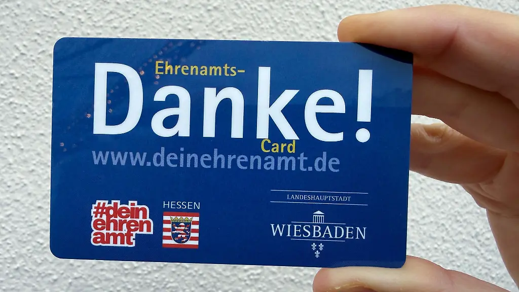Die-Ehrenamtskarte-soll-es-kuenftig-auch-als-E-Card-App-zur-digitalen-Nutzung-geben