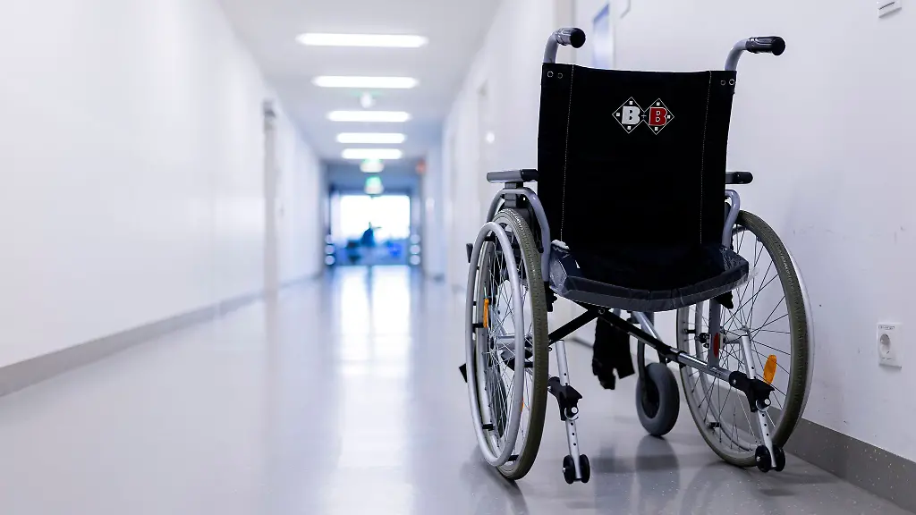 Pflegekraefte-aechzen-haeufig-unter-enormer-Arbeitsbelastung-Auch-um-solche-Themen-kuemmert-sich-die-Pflegekammer-als-Interessenvertretung-der-Branche-in-Rheinland-Pfalz