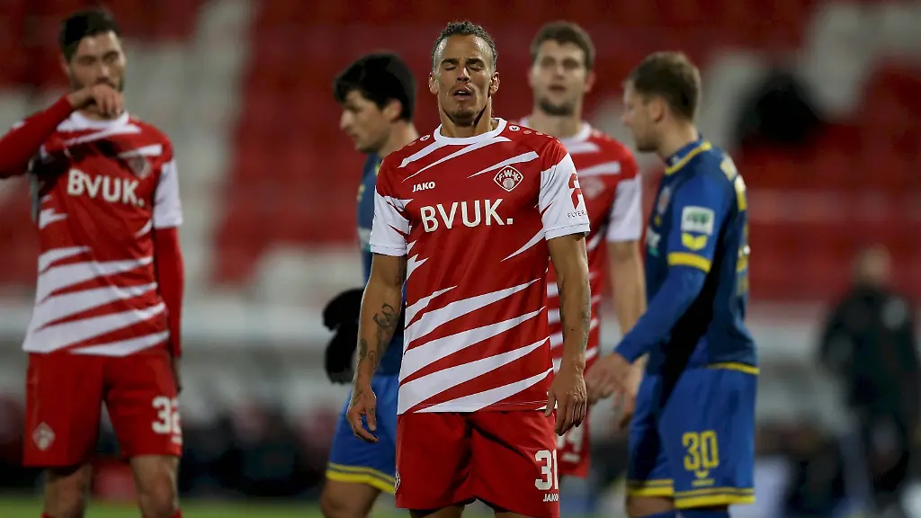 8b8f18c714d38ae04f1655e4888a4fee