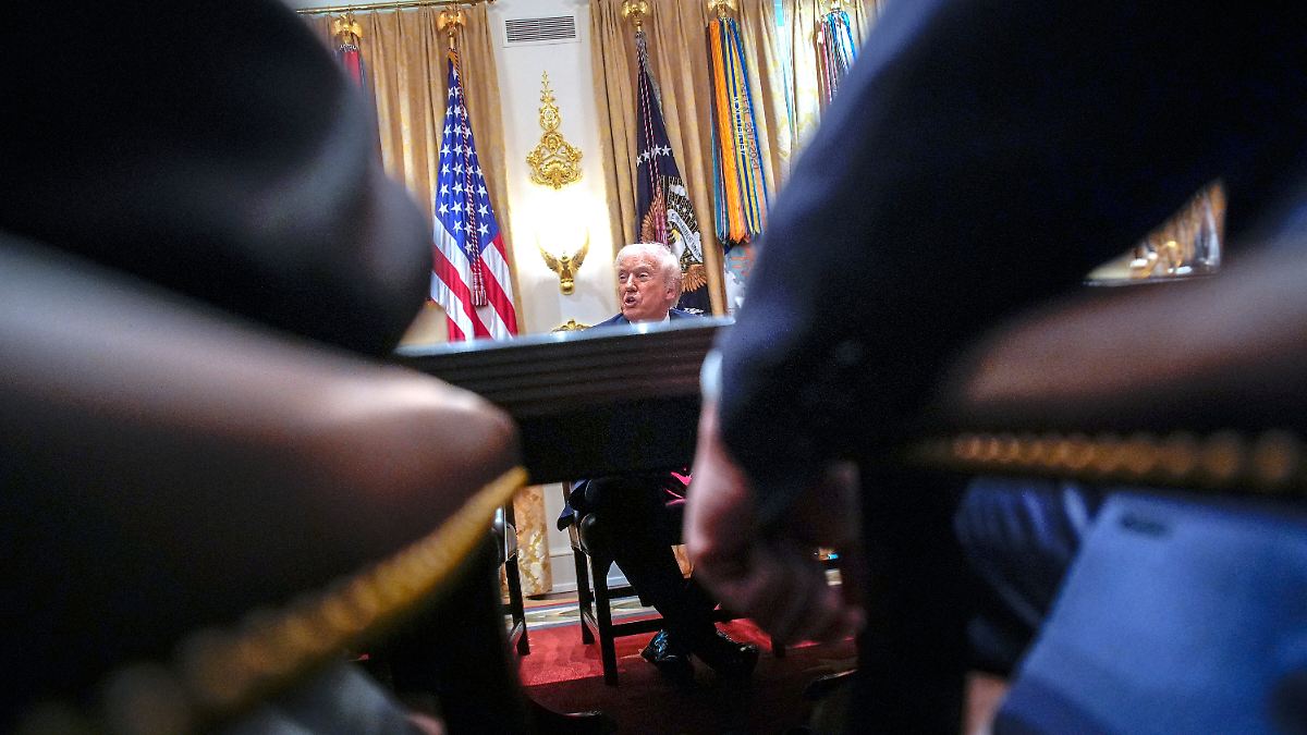 Republikaner sind geschockt: Trump schießt sich mit Begnadigung ins eigene ...