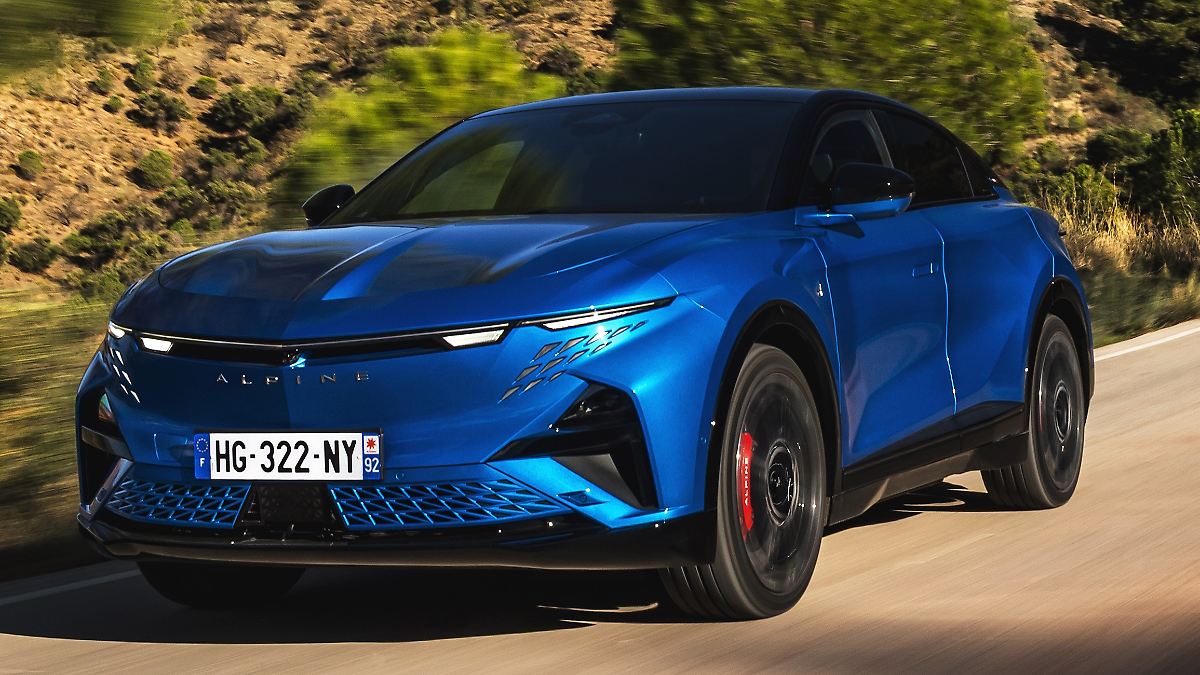 Soll-die-Marke-bekannter-machen-Alpine-A390-GT-elektrische-Sport-Fastback-Limousine-