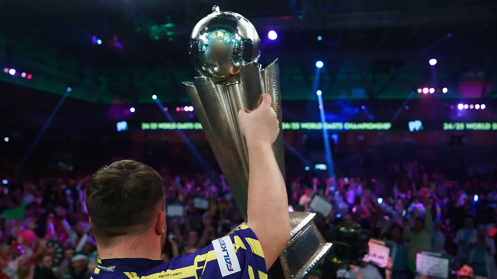 Paddy-Power-World-Darts-Championship-Luke-Littler-lifting-the-Paddy-Power-World-Darts-Championship-trophy-during-the-final-of-the-Paddy-Power-World-Darts-Championship-between-Luke-Littler-and-Michael-Van-Gerwen-at-Alexandra-Palace-London-England-United-Kingdom-on-3-January-2025-Editorial-use-only-All-images-are-copyright-Every-Second-Media-Limited-No-images-may-be-reproduced-without-prior-permission