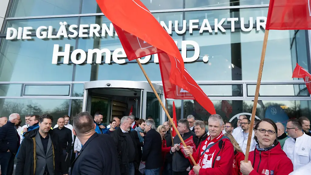Die-IG-Metall-betont-dass-ein-Standortwechsel-fuer-die-Beschaeftigten-freiwillig-sei