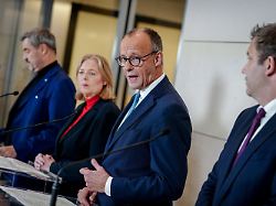 Schicksalstag für Koalition: Für die einen geht es um die Rente - für Merz um alles