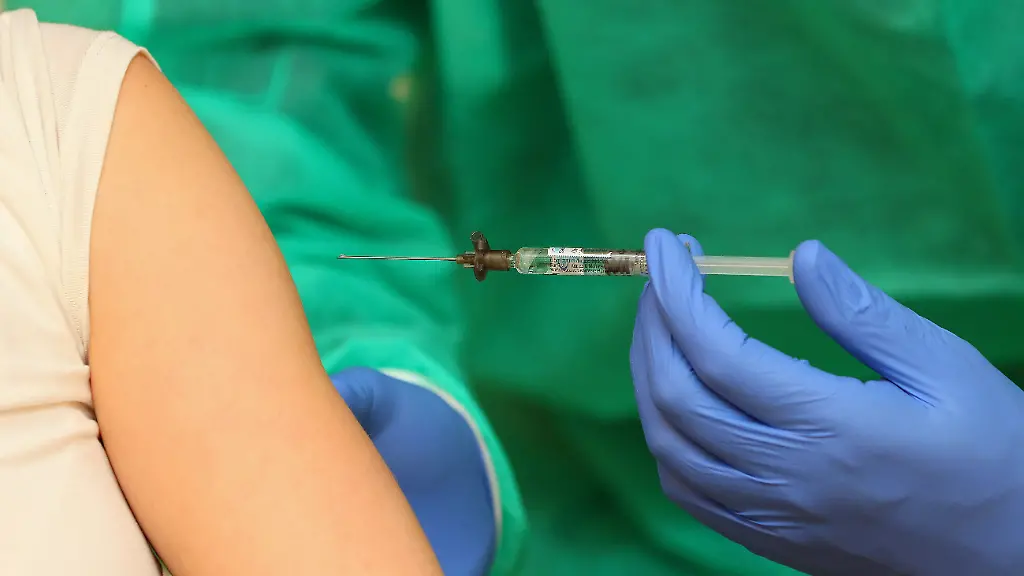 Symbolfoto-zu-Corona-bzw-Grippeschutzimpfung