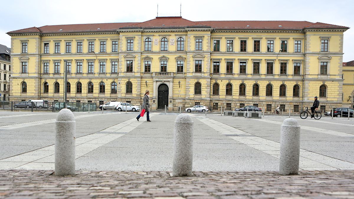 Rechter-als-Rechtsreferendar-Sachsen-klagt-gegen-eigenen-Verfassungsgerichtshof