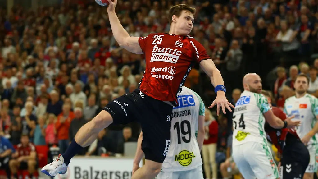 Lukas-Joergensen-und-die-SG-Flensburg-Handewitt-spielten-beim-TBV-Lemgo-Lippe