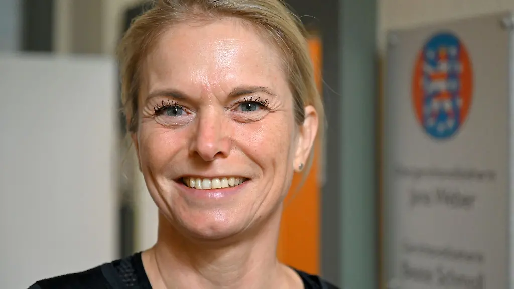 Gerichtsvollzieherin-Jana-Weber-ist-nach-dem-toedlichen-Uebergriff-im-Saarland-in-Sorge