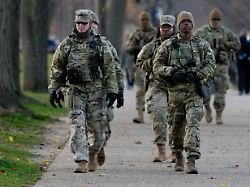 Trump sieht ausufernde Gewalt: Supreme Court blockiert Nationalgarden-Einsatz in Chicago