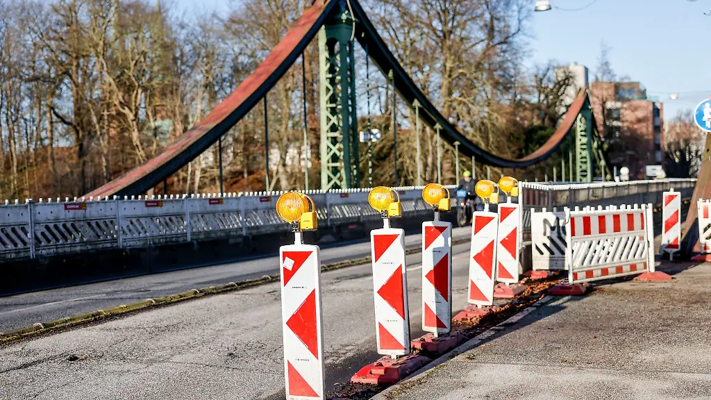 Verkehrsteilnehmer-muessen-sich-auf-erhebliche-Einschraenkungen-einstellen