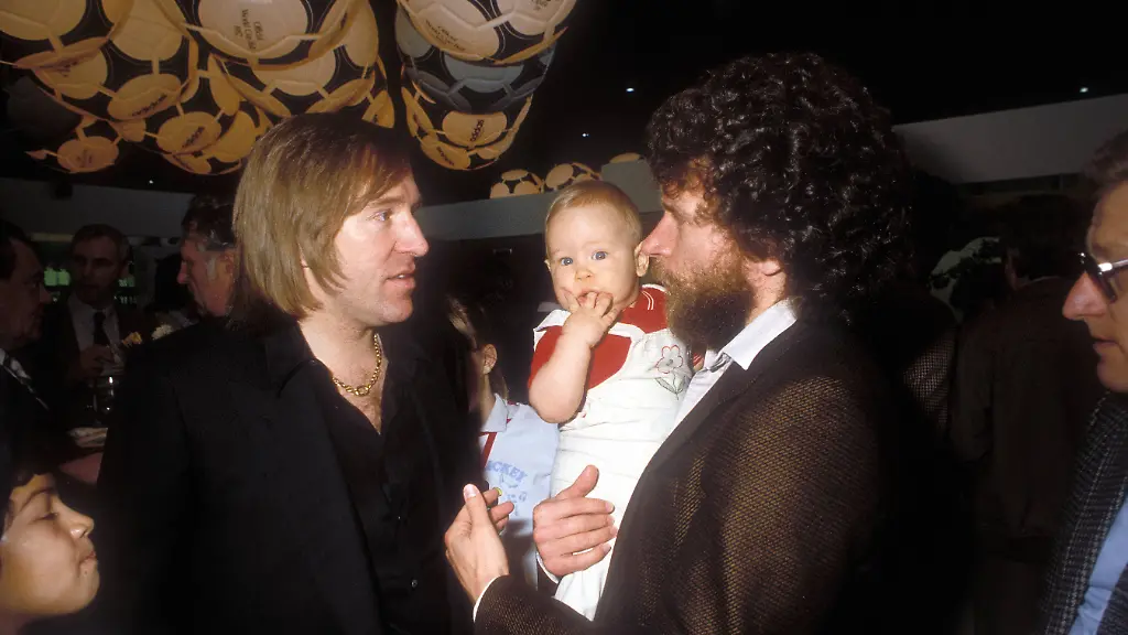 ISPO-Internationale-Sportartikelmesse-in-Muenchen-Guenter-Netzer-li