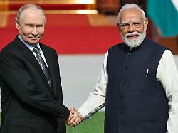 Angebliche Friedensbemühungen: Putin spricht detailliert mit Modi über Ukraine