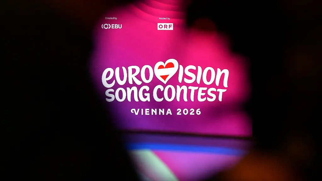 Das-Logo-zum-Eurovision-Song-Contest-ESC-Vienna-2026-ist-im-Rahmen-des-Pressetermins-Medienupdate-zum-Eurovision-Song-Contest-in-der-Wiener-Stadthalle-zu-sehen