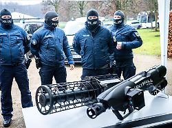 "Kräfte schnell klug bündeln": Dobrindts Drohnenabwehrzentrum startet noch im Dezember