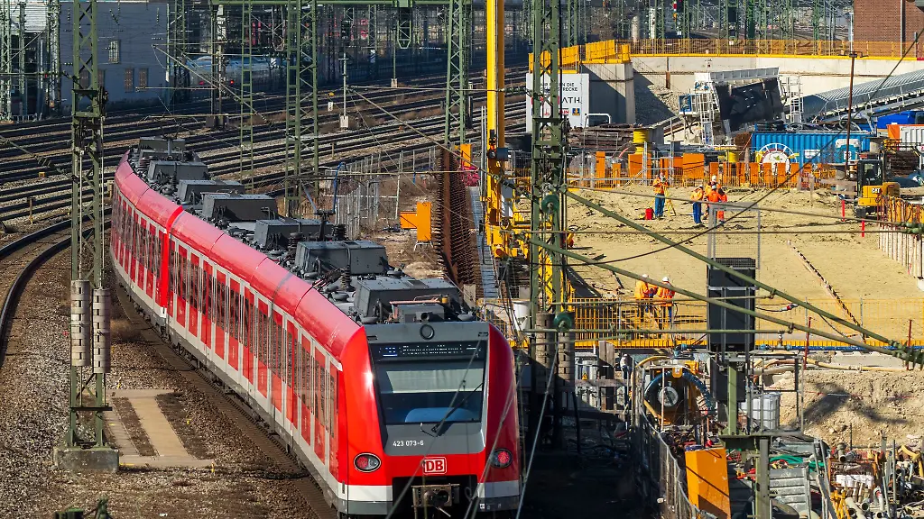 Wegen-Arbeiten-an-der-Stammstrecke-wird-die-Fahrt-nach-und-durch-Muenchen-am-zweiten-Adventswochenende-mit-der-S-Bahn-schwieriger