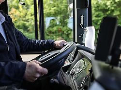 Nordrhein-Westfalen: Auch Rentner steuern Busse und Bahnen der Rheinbahn