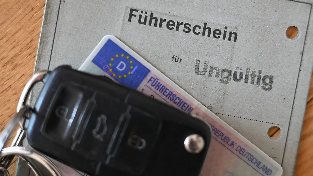 Es-gibt-nur-noch-schwer-Termine-um-den-Fuehrerschein-zu-tauschen
