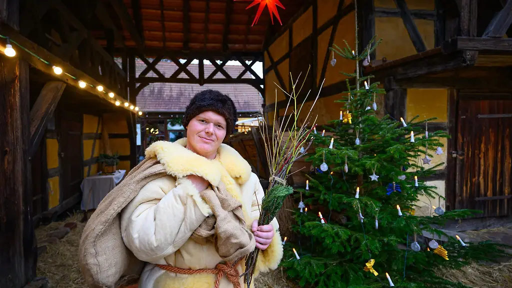 Christoph-Moeller-schluepft-seit-acht-Jahren-in-die-Rolle-des-Rumpodich