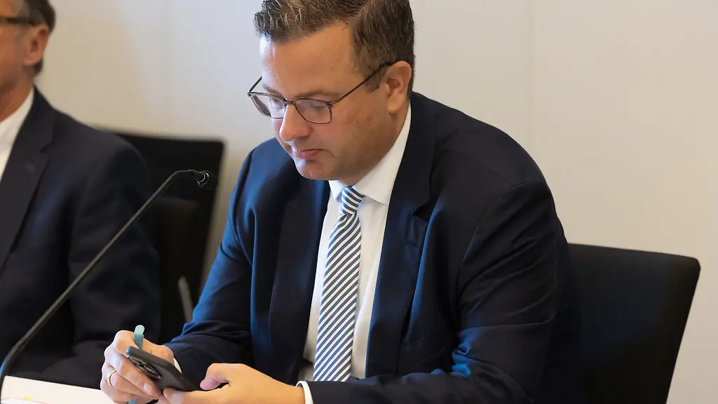 CDU-Obmann-Sebastian-Ehlers-wirft-Ministerpraesidentin-Manuela-Schwesig-abenteuerliche-Dialektik-vor