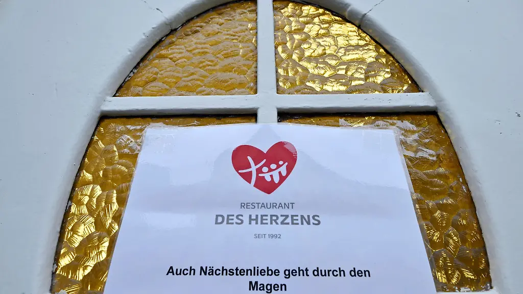Restaurant-des-Herzens-laedt-beduerftige-Menschen-in-Erfurt-ein