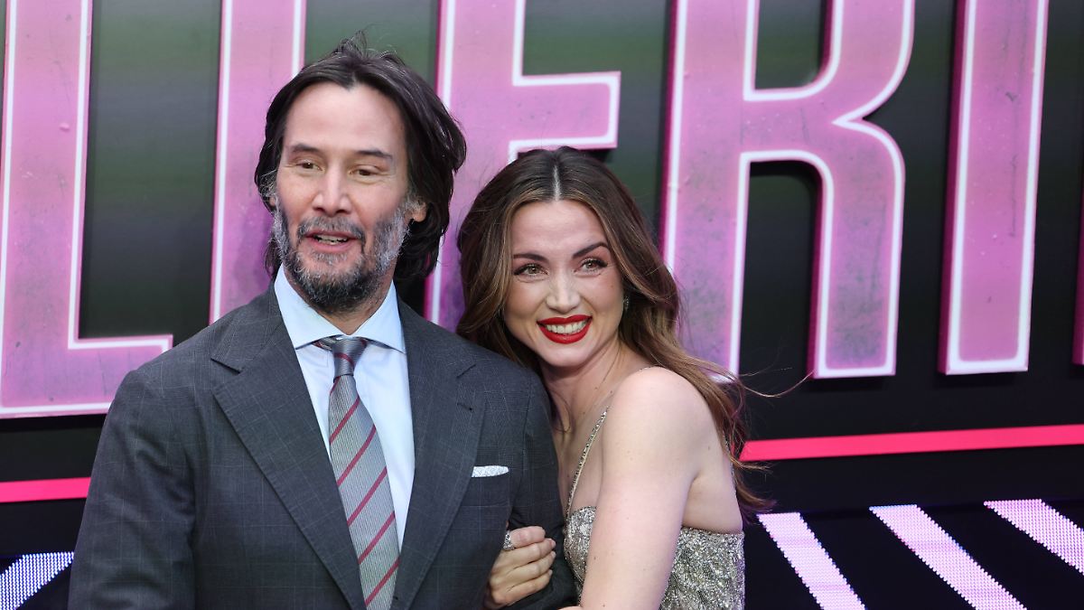 Sie-kennen-sich-seit-zehn-Jahren-Ana-de-Armas-schw-rmt-von-Keanu-Reeves