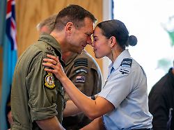 Niedersachsen & Bremen: "Von A bis Z atemberaubend": Mit der Luftwaffe in Neuseeland