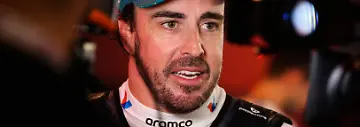 F1-Abu-Dhabi-Grand-Prix-2025-Fernando-Alonso-of-Aston-Martin-after-the-qualifying-session-ahead-of-Formula-1-Abu-Dhabi-Grand-Prix-at-Yas-Marina-Circuit-on-December-6th-2025-in-Abu-Dhabi-United-Arab-Emirates-Abu-Dhabi-United-Arab-Emirates-PUBLICATIONxNOTxINxFRA-Copyright-xBeataxZawrzelx-originalFilename-zawrzel-f1abudha251206-nptJo