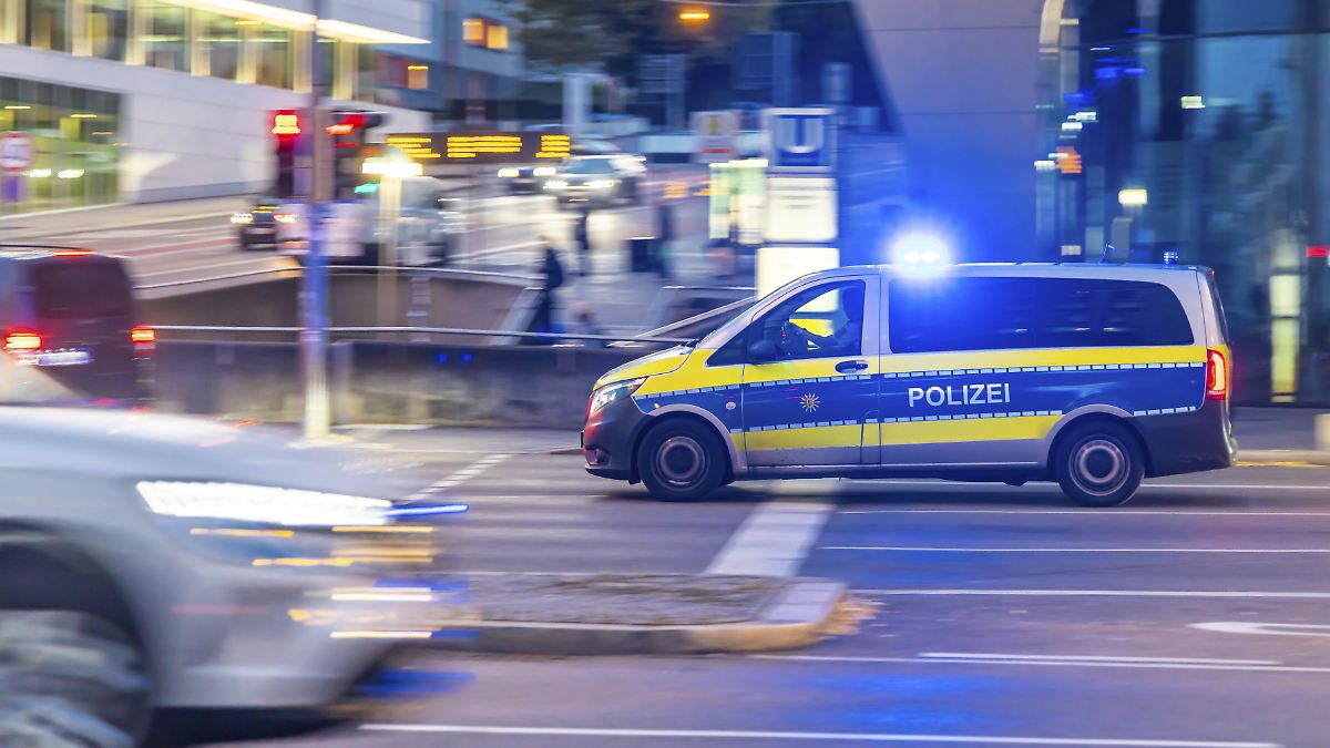 Schwerverletzt in der Stadtbahn: 16-Jähriger auf Stuttgarter Spielplatz ...