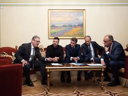 Treffen in London : Europäer wollen Ukraine-Plan gemeinsam ausformulieren