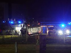 Baden-Württemberg: SEK-Panzerwagen rammt Transporter - Mann festgenommen