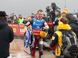 Taubitz mit massiven Problemen: Rodel-Altmeister Felix Loch strahlt nach "Mega"-Traumstart