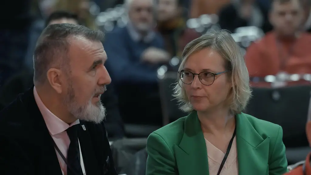 Das-Thueringer-BSW-hatte-auf-dem-Bundesparteitag-in-Magdeburg-einen-schweren-Stand