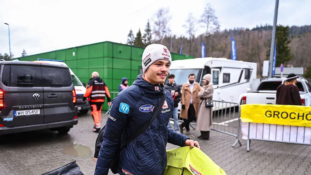 Wisla-07-12-2025-Skoki-narciarskie-FIS-Puchar-Swiata-w-Wisle-sezon-2025-2026-kwalifikacje-do-konkursu-indywidualnego-mezczyzn-Ski-jumping-Skispringen-Ski-nordisch-FIS-World-Cup-in-Wisla-Poland-qualifiers-ahead-of-the-men-s-individual-competition-nz-Philipp-Raimund-Fot-Kai-Taller-Arena-Akcji-NEWSPIX-PL-newspix