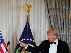 "Hat Friedensplan nicht gelesen": Trump beschwert sich über Selenskyj