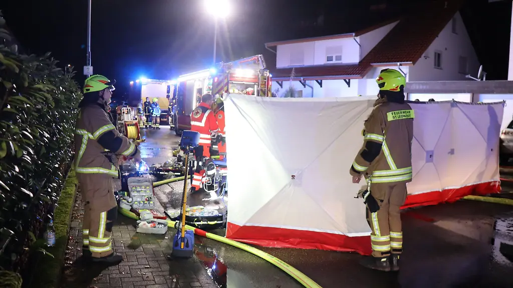 Bei-einem-Brand-in-St-Leon-Rot-sind-zwei-Menschen-ums-Leben-gekommen