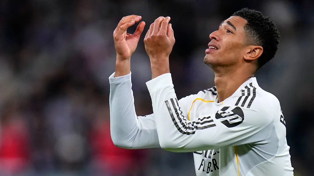 Real-Madrid-s-Jude-Bellingham-reacts-during-the-Spanish-La-Liga-soccer-match-between-Real-Madrid-and-Celta-Vigo-in-Madrid-Spain-Sunday-Dec-7-2025