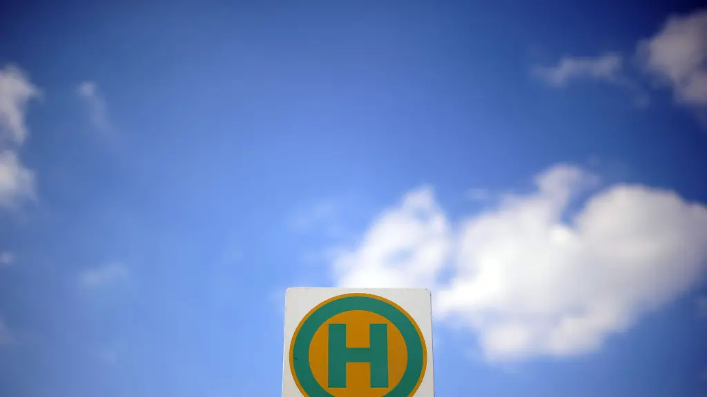 Eine-neue-App-soll-mit-Angeboten-wie-Rufbussen-oder-Anruf-Sammeltaxis-besonders-in-laendlichen-Regionen-die-Mobilitaet-in-NRW-verbessern