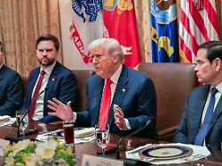 Presse zur Sicherheitsstrategie: "Die USA von Donald Trump brechen mit Europa"