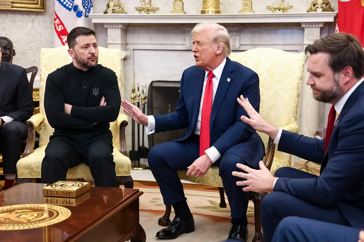 Ukrainian-President-Volodymyr-Zelensky-L-talks-with-US-President-Donald-Trump-C-and-US-Vice-President-JD-Vance-R-in-the-Oval-Office-of-the-White-House-in-Washington-DC-USA-28-February-2025-Zelensky-is-in-Washington-to-sign-the-framework-of-a-deal-pushed-by-President-Trump-to-share-Ukrainesas-mineral-wealth-with-the-US
