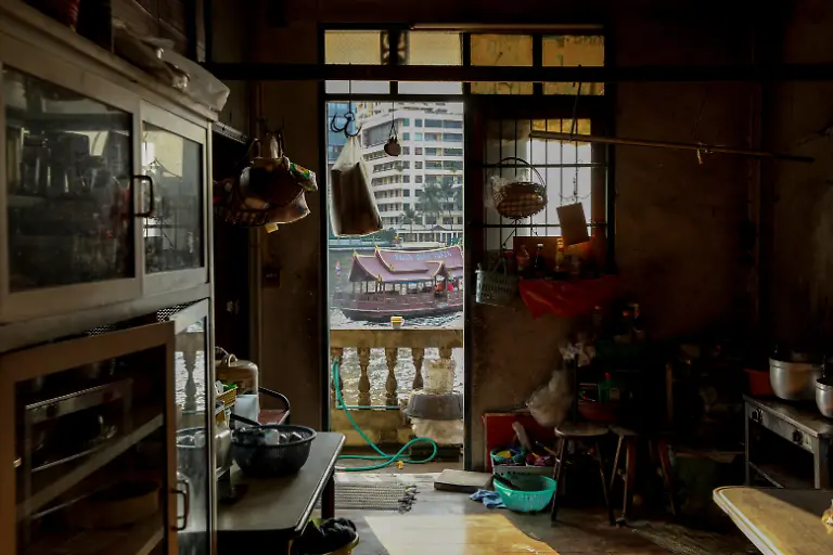 2020-12-30T230256Z-35258976-RC2ZXK95H31E-RTRMADP-3-THAILAND-GENTRIFICATION