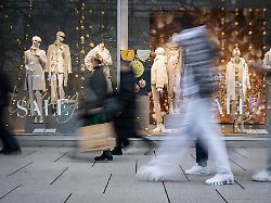 Weihnachtsmann aus China: Temu und Shein ruinieren dem deutschen Einzelhandel den Advent