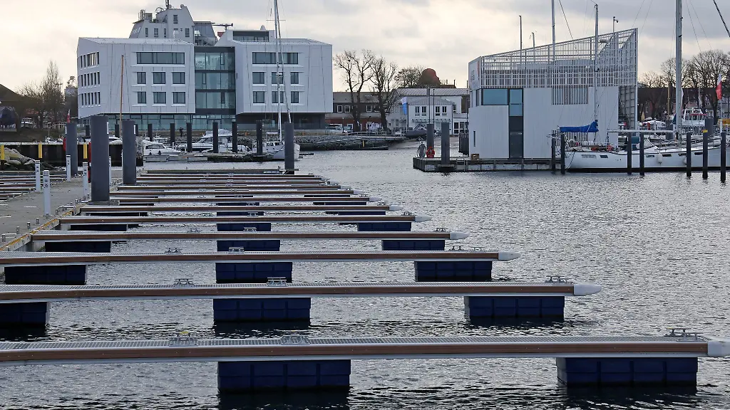 Die-Infrastruktur-fuer-olympische-Segelwettbewerbe-ist-in-Warnemuende-weitgehend-vorhanden