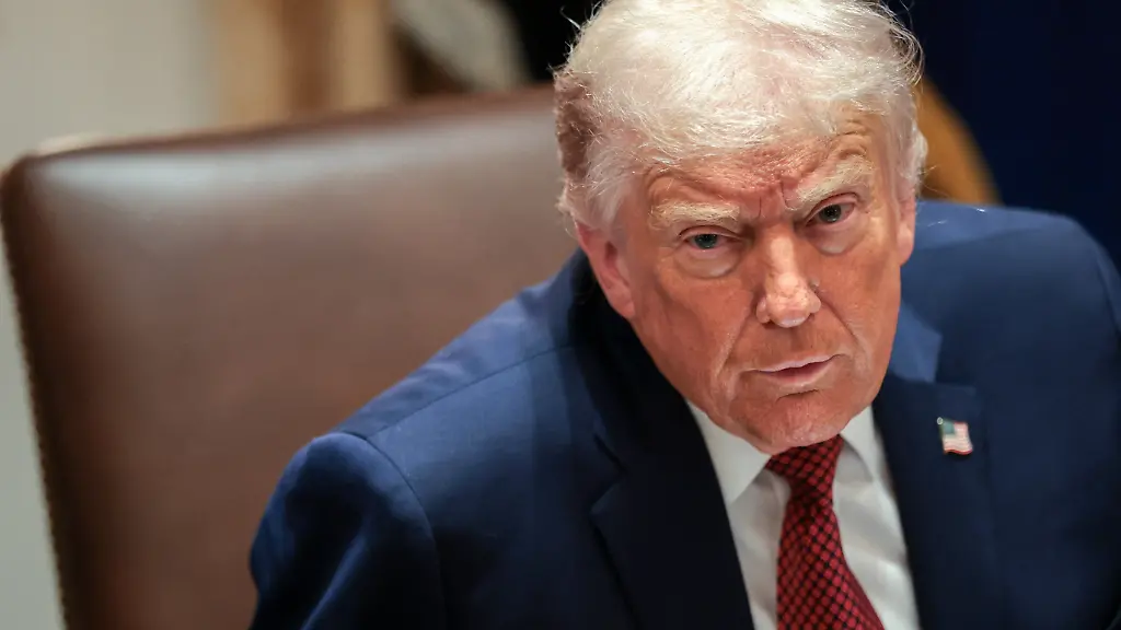 U-S-President-Donald-Trump-attends-a-roundtable-discussion-on-the-day-he-announced-an-aid-package-for-farmers-at-the-White-House-in-Washington-D-C-U-S-December-8-2025