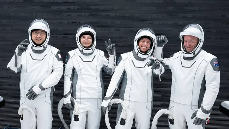 March-31-2025-Florida-USA-launched-its-next-private-human-spaceflight-mission-Fram2-from-Florida-on-Monday-evening-The-mission-featuring-a-collection-of-civilian-scientists-entrepreneurs-and-explorers-flying-onboard-Crew-Dragon-Resilience-is-the-first-ever-human-spaceflight-mission-to-fly-to-a-polar-orbit-Chun-Wang-Jannicke-Mikkelsen-Rabea-Rogge-Eric-Philips