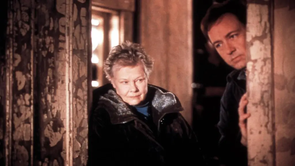 Agnis-Hamm-Judi-Dench-Quoyle-Kevin-Spacey-2001-UnitedArchives01371777-Hamm-Judi-Dench-Quoyle-Kevin-Spacey-2001-UnitedArchives01371777