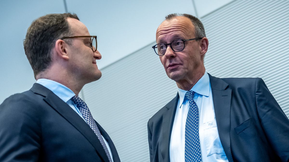 RTL/ntv-Trendbarometer: Union verliert wieder, AfD baut Vorsprung aus