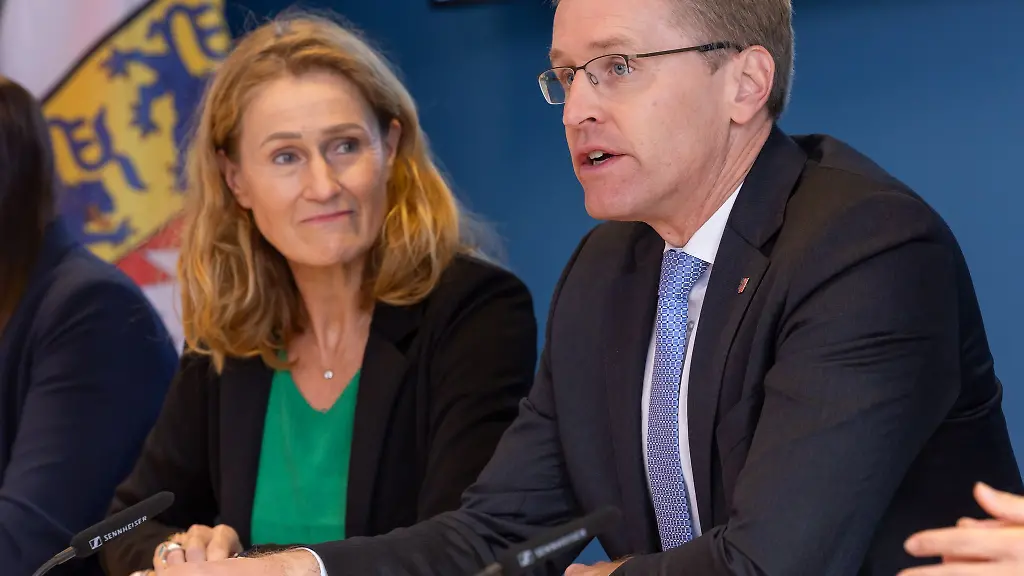 Schleswig-Holstein-stimmt-den-Entlastungen-fuer-die-Gastronomie-und-Pendelnde-zu