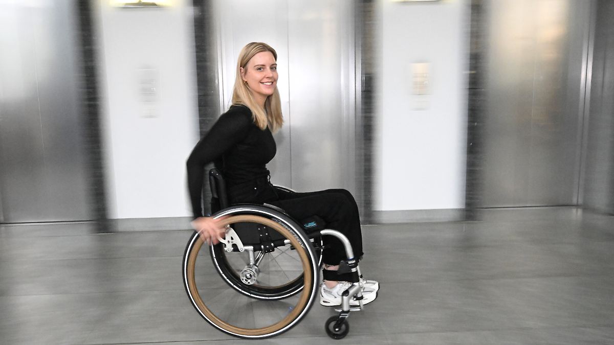 -Ich-bin-das-Experiment-Erste-Person-mit-Querschnittsl-hmung-fliegt-bald-ins-All