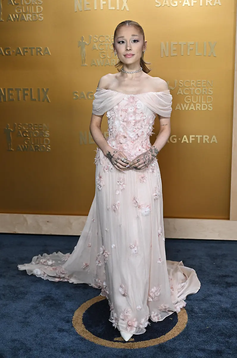 Arrivals-to-the-31st-Annual-Screen-Actors-Guild-Awards-at-Shrine-Auditorium-and-Expo-Hall-Featuring-Ariana-Grande-Where-Los-Angeles-California-United-States-When-23-Feb-2025-Credit-Faye-s-Vision-Cover-Images-EDITORIAL-USE-ONLY-NOT-FOR-USE-BY-NEWSPAPERS-BASED-IN-THE-UK